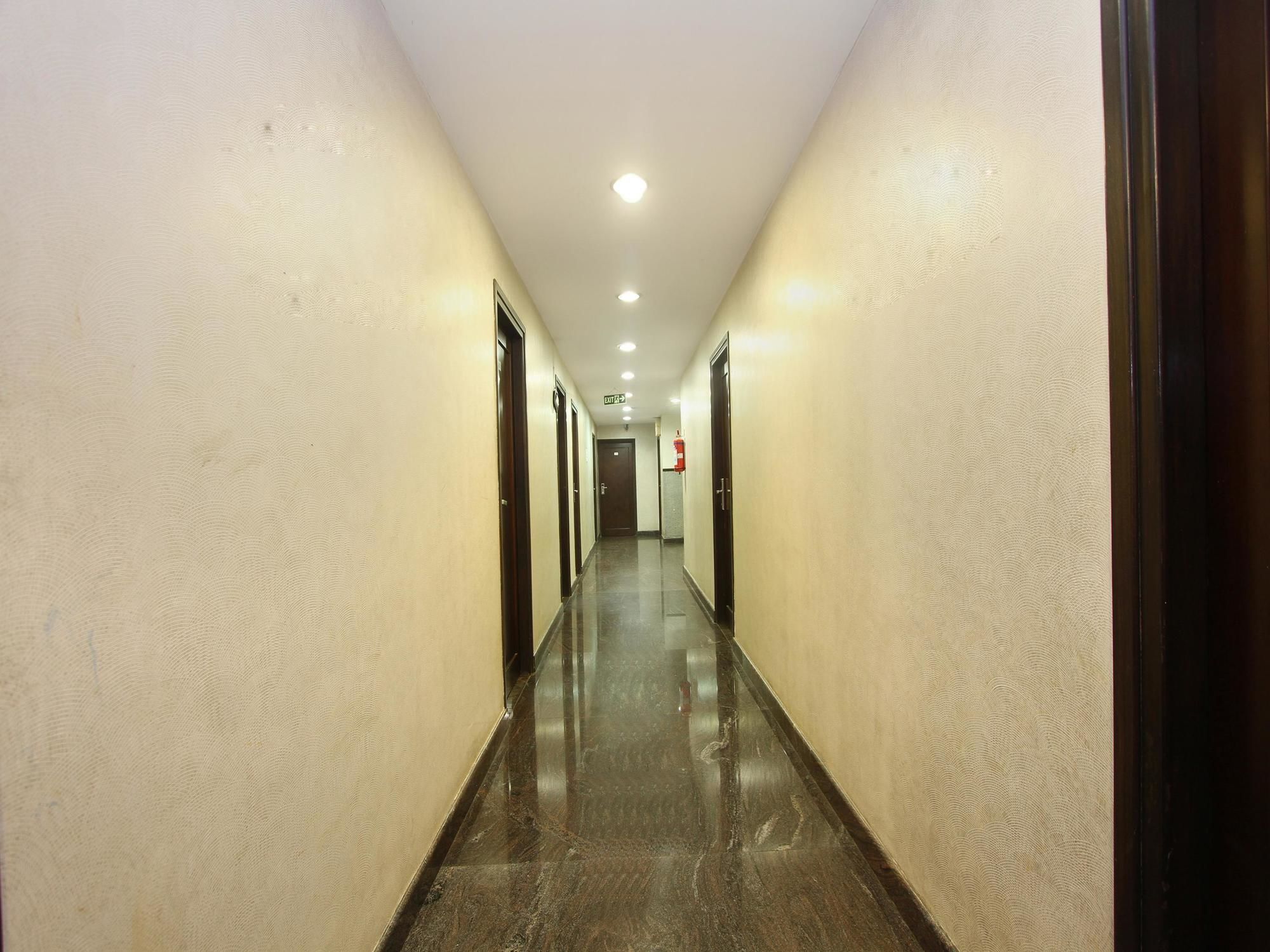 โอโย 435 โฮเต็ล อัมศิ อินเตอร์เนชั่นแนล Hotel บังกาลอร์ ภายนอก รูปภาพ