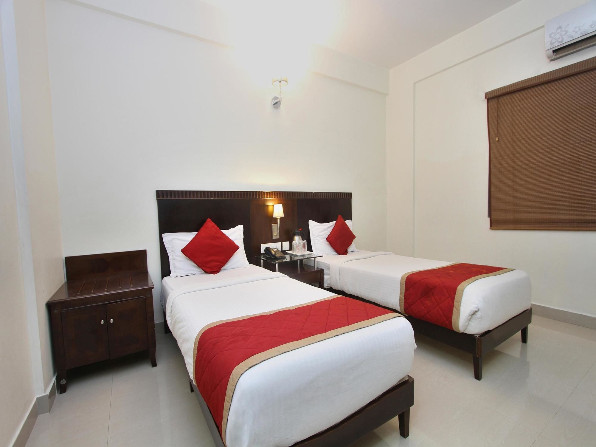 โอโย 435 โฮเต็ล อัมศิ อินเตอร์เนชั่นแนล Hotel บังกาลอร์ ภายนอก รูปภาพ