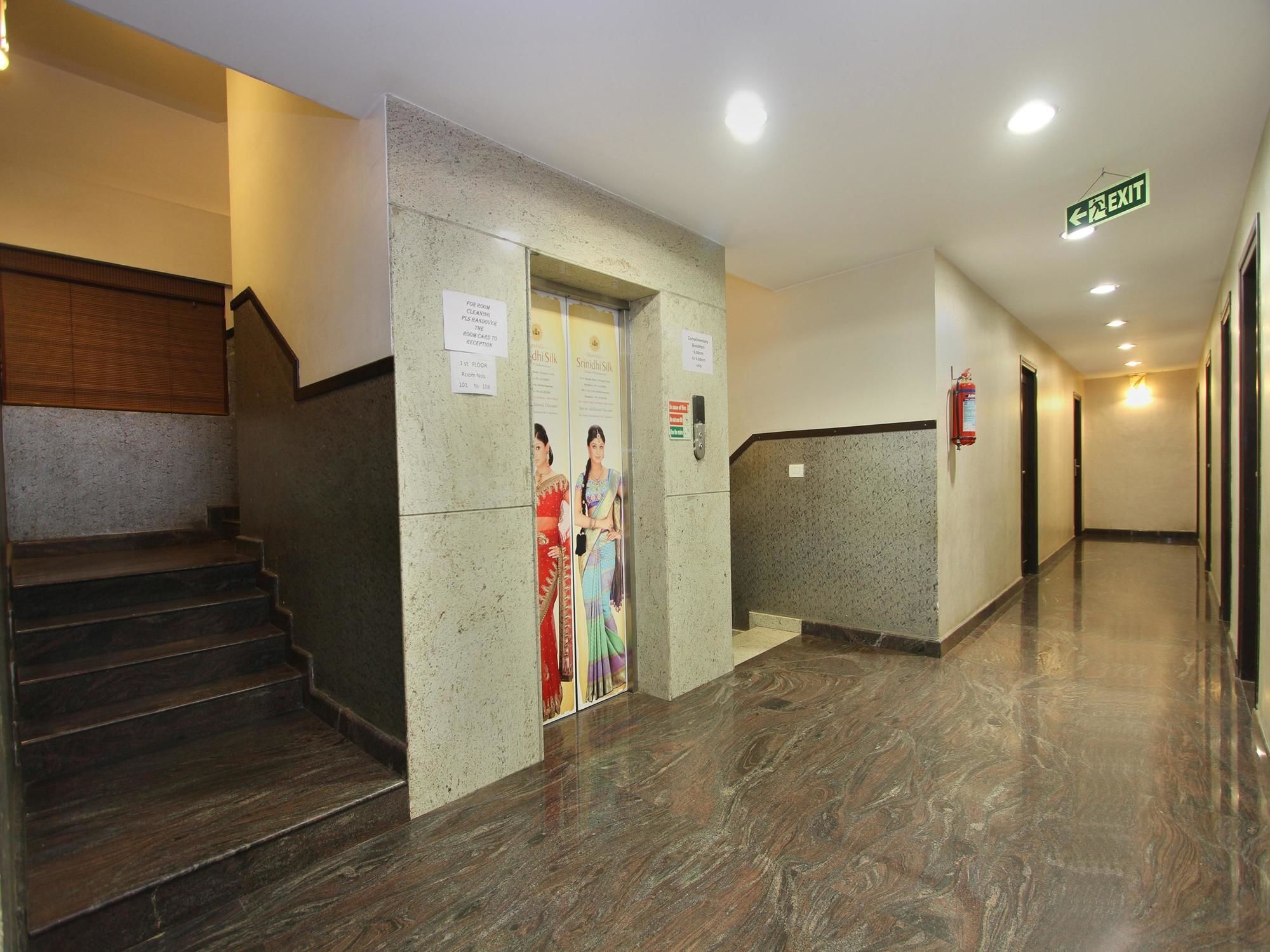 โอโย 435 โฮเต็ล อัมศิ อินเตอร์เนชั่นแนล Hotel บังกาลอร์ ภายนอก รูปภาพ