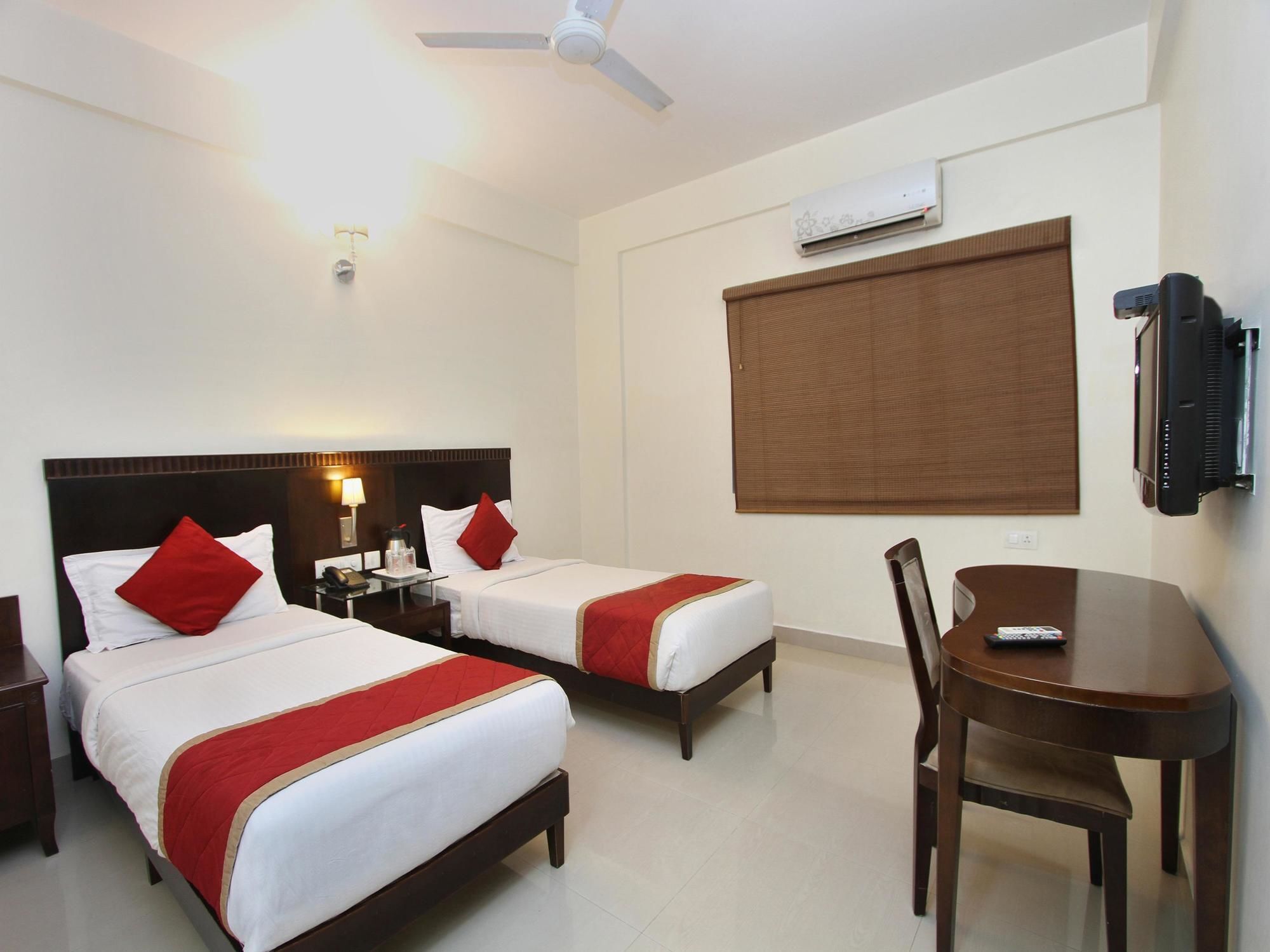 โอโย 435 โฮเต็ล อัมศิ อินเตอร์เนชั่นแนล Hotel บังกาลอร์ ภายนอก รูปภาพ
