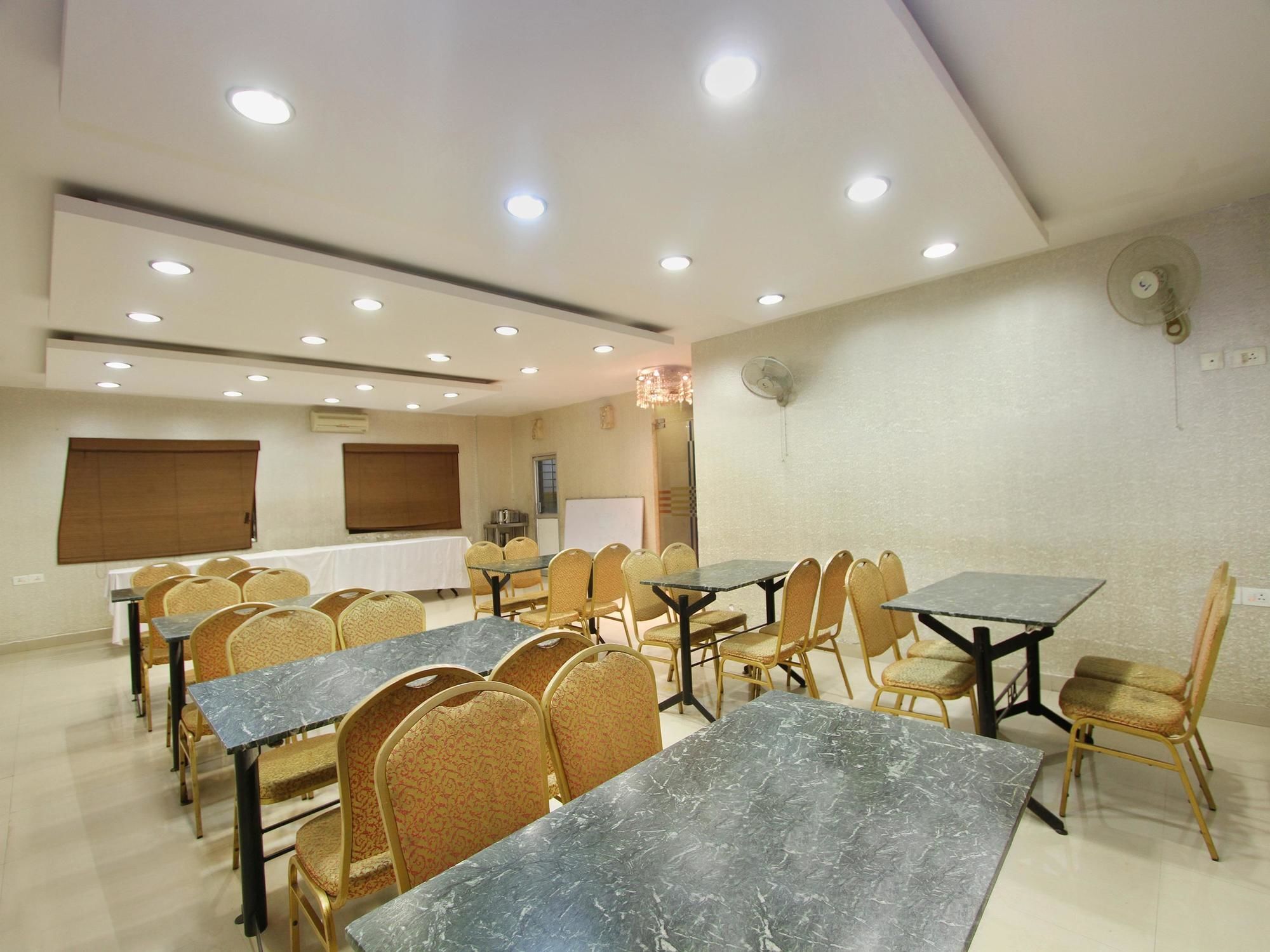 โอโย 435 โฮเต็ล อัมศิ อินเตอร์เนชั่นแนล Hotel บังกาลอร์ ภายนอก รูปภาพ